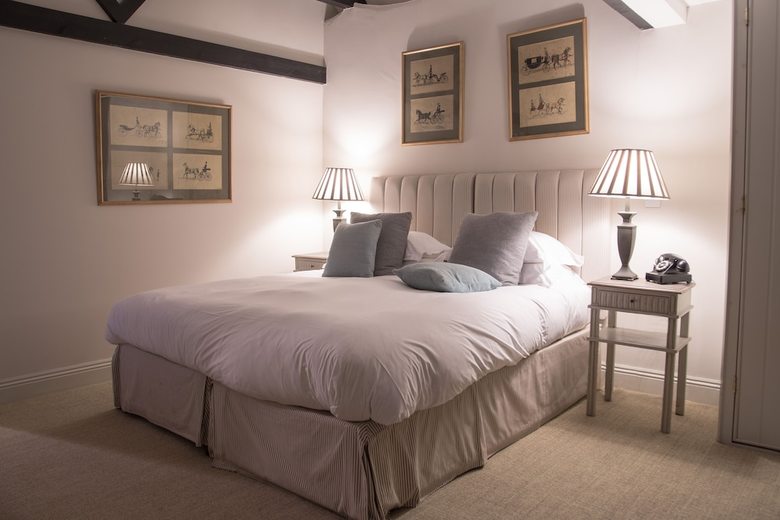 Hostal King John Inn