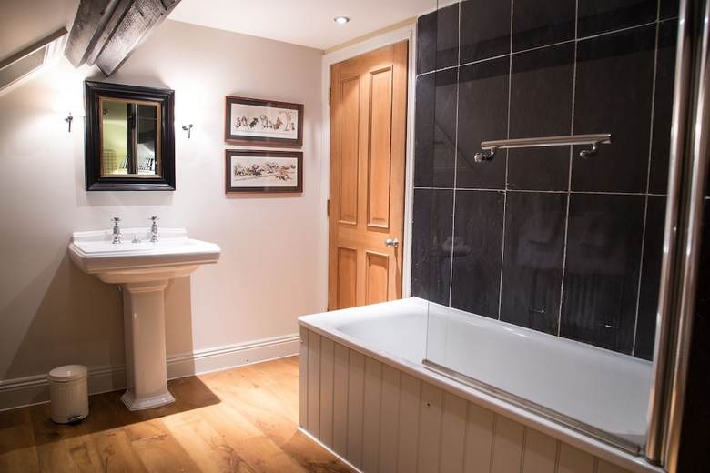 Hostal King John Inn