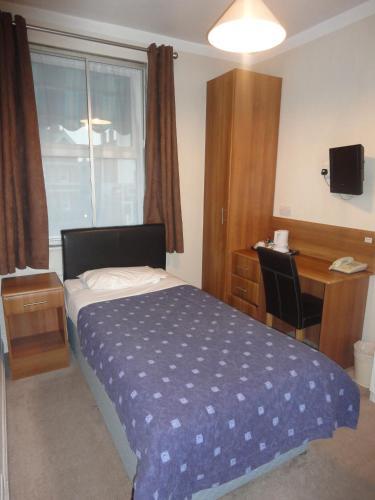 Hostal Warwick Lodge