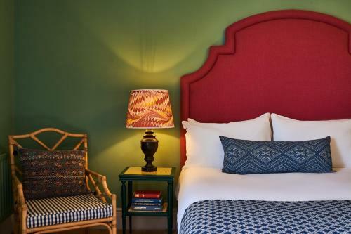 Carlton Mitre Hotel