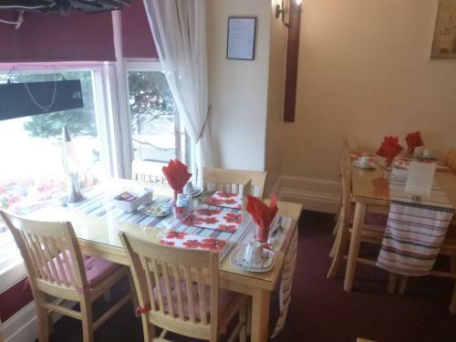 Hostal The Warwick Southport