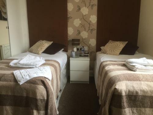 Hostal Andora Guest House