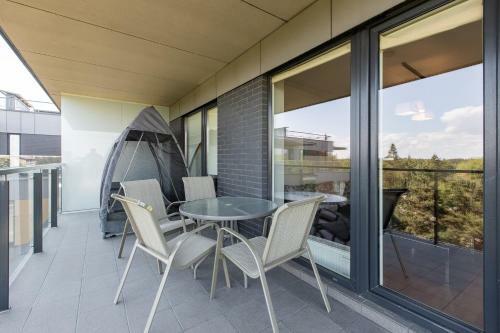 Pine View Apartment With Huge Terrace In Palanga