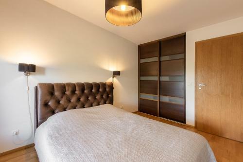 Pine View Apartment With Huge Terrace In Palanga