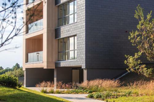 Nature Vibe Apartment At ?ventosios Vartai, By Cohost