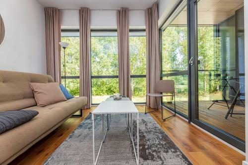 Nature Vibe Apartment At ?ventosios Vartai, By Cohost