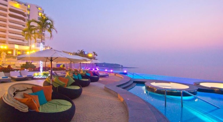 Royal Cliff Beach Hotel