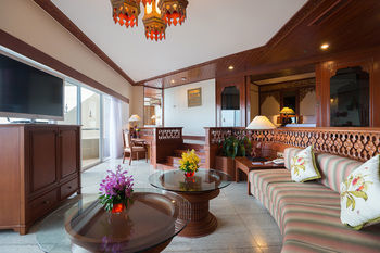 Royal Cliff Beach Hotel