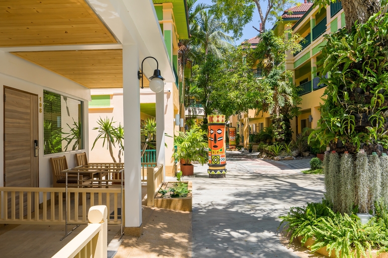 Hotel Chaba Cabana Beach Resort