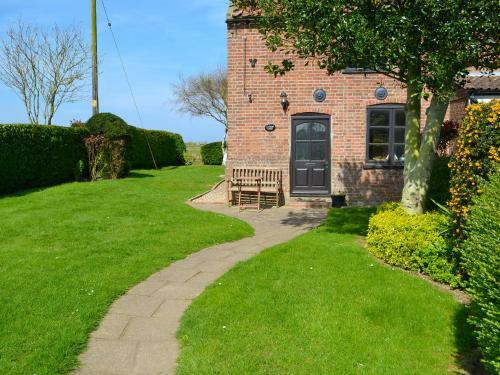 Lanthorn Cottage