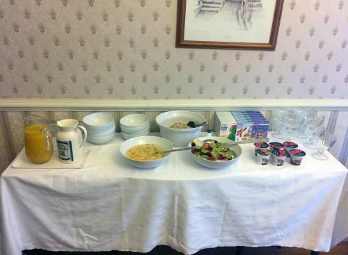 Bed & Breakfast Crickleigh House