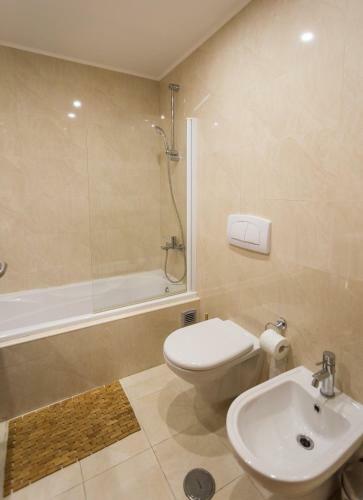 Neudel Private Rooms @ Shared Apart