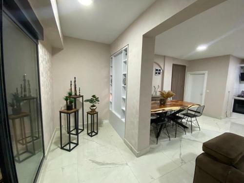 Three Story Villa, Private Pool And Roof Terrace.