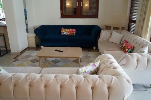 Apartamento Extraordinary Villa With Private Pool In Antalya Surrounded By Nature