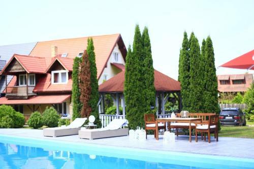 Marie Chalet