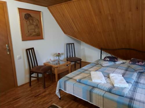 Hostal Lis House