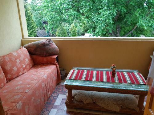 Hostal Lis House
