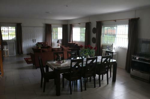 Apartamento Dubbel Woonhuis Selderiestraat Paramaribo