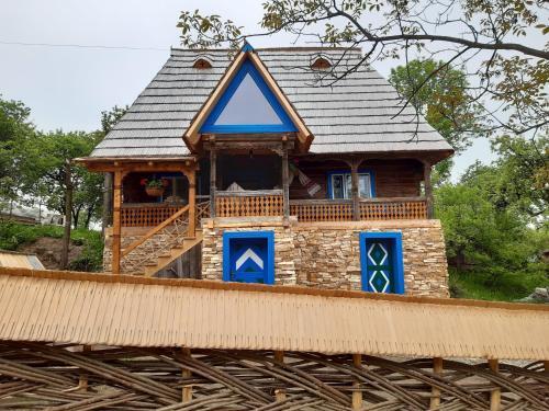 Casa Moro?enilor - Breb