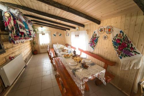 Conplex Traditional Casuta Bunicilor-breb