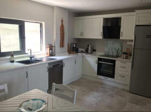 Bitez Aktur Yan? 4 Oda 4 Banyo L�x Triplex Villa