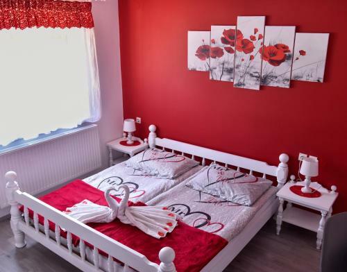Hostal Gosti??e Trobej