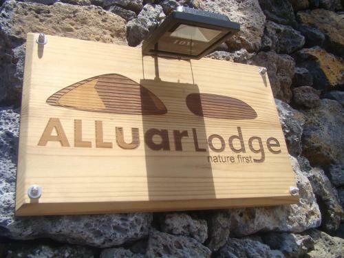 Hostal Alluar Lodge