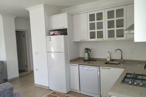 Apartamento Serin Yaz Ak?amlar? G�m�?l�k