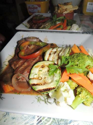 Bed & Breakfast Hostal Dinosaurio