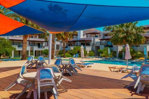 Apartamento R�ya Gibi Bir Tatil ?�in Denize S?f?r Havuzlu Daire