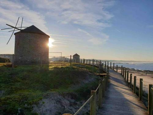 Apartment By The Sea With Pool
