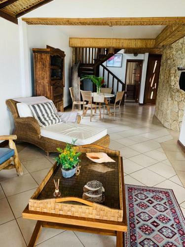 Magn�fica Casa Salm�o A Baira-mar Em Angra.