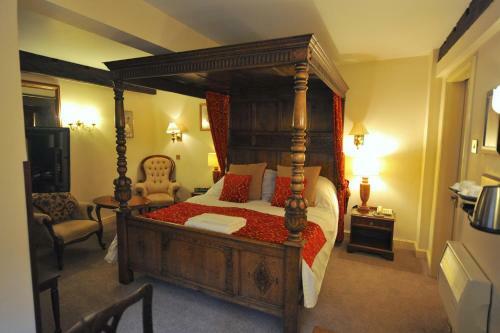 Hotel The Greyhound Coaching Inn