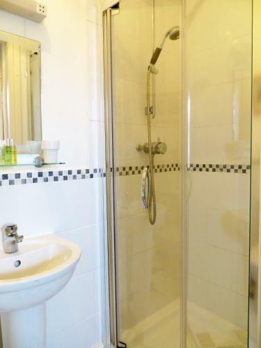 Hostal Avondale Guest House