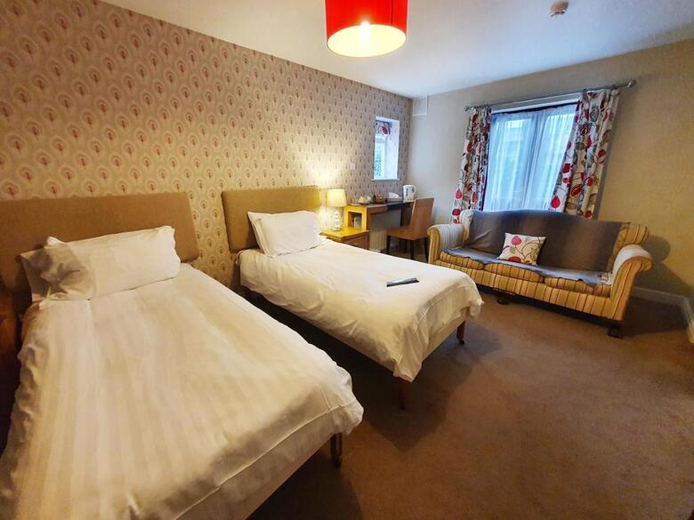 Hostal Holmwood House Guest Accommodation