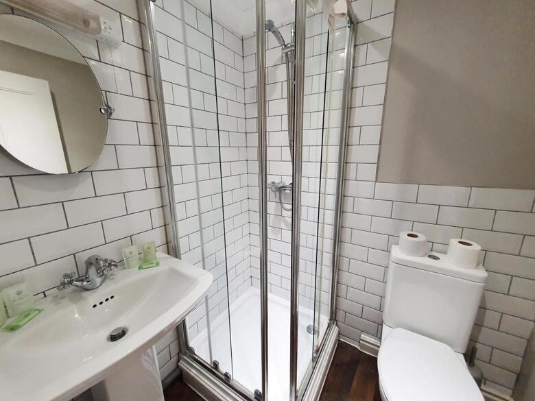 Hostal Holmwood House Guest Accommodation
