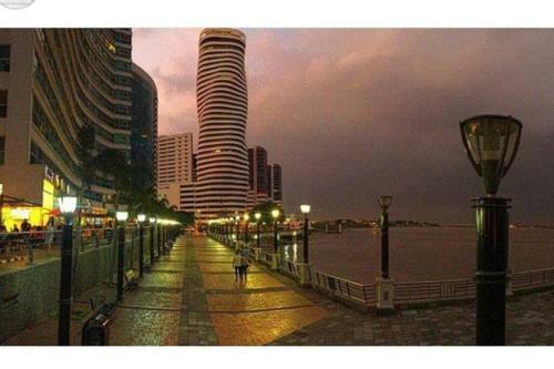 Apartamento Ecusuites Executive Dpto Riverfront Hotel Wyndham