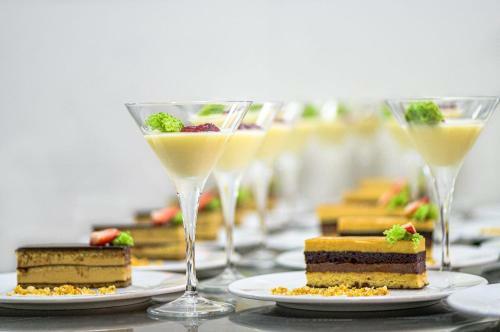 River Garden Hotel + Suites