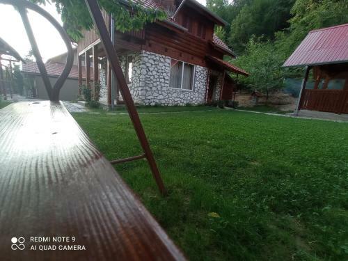 Cabana Piatra Plaiului