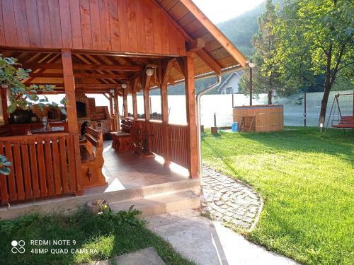 Cabana Piatra Plaiului