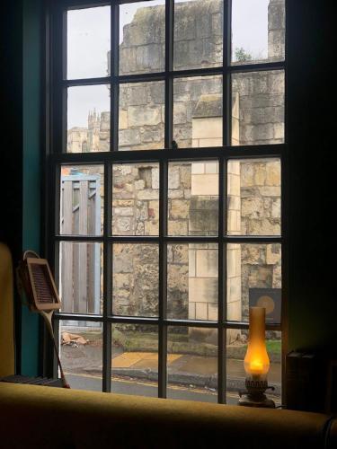 Posada Coach House Hotel