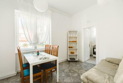 M&f Apartment