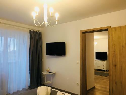 White Apartment Brasov
