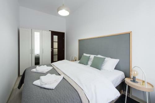 Apartamento Gorgeous Brasov Flat With Patio And Mountain Views