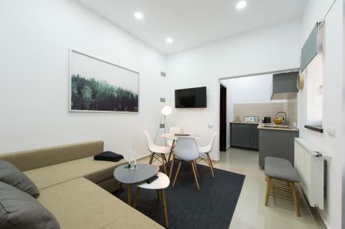 Apartamento Gorgeous Brasov Flat With Patio And Mountain Views