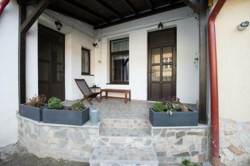 Apartamento Gorgeous Brasov Flat With Patio And Mountain Views