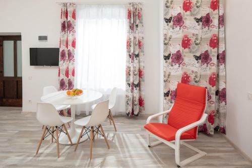 Hirscher Apartments