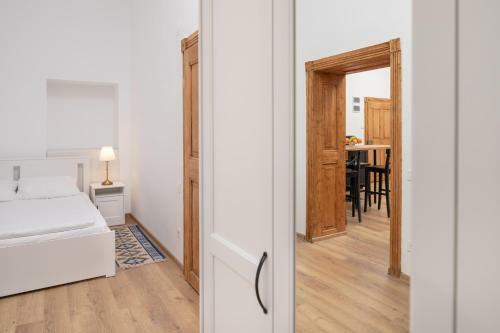 Hirscher Apartments