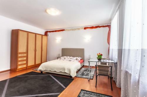 Kostas Apartments