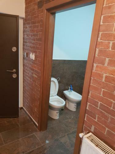 Hostal Casa Adi??